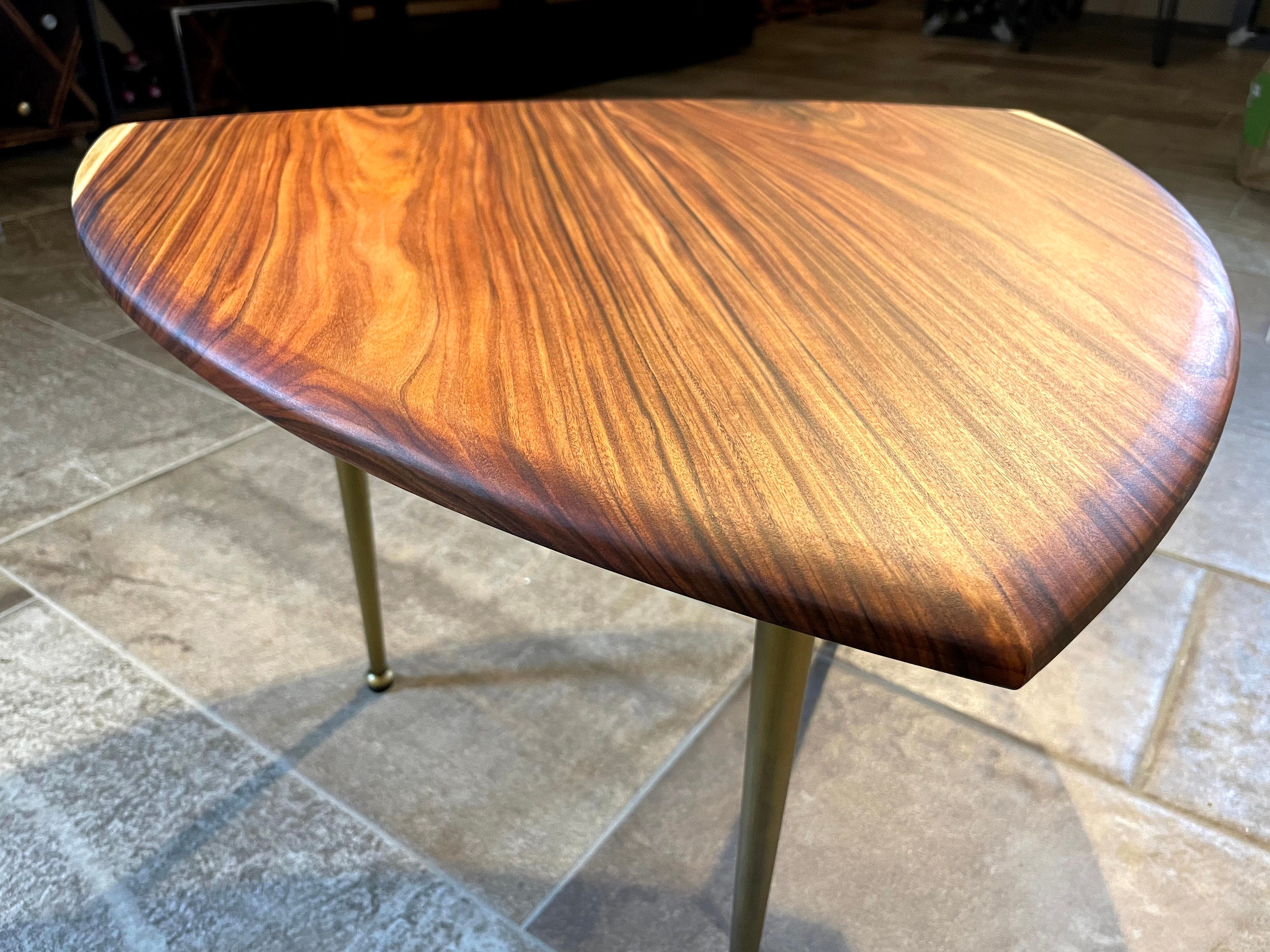 table Basse triangulaire