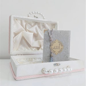 Velvet Boxed Quran With Prayer Rug And Tasbeeh, Exclusive Boxed Quran Set, Islamic Wedding Gift, Muslim Gift Box, Quran Tasbih Islamic Set