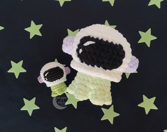 LOW SEW Alien Crochet Pattern, Amigurumi Alien, Crochet Keychain Pattern, Alien Plushie Pattern, Crochet Alien Toy, English PDF Pattern