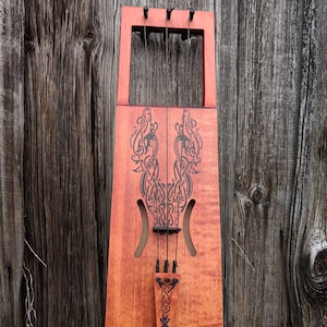 Tagelharpa / talharpa / bowed lyre