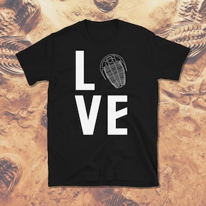 Trilobite Lover Shirt, Fossil Hunter Shirt, Paleontology Shirt, Paleontologist, Trilobite Gift, Rockhound Shirt, Short-Sleeve Unisex T-Shirt