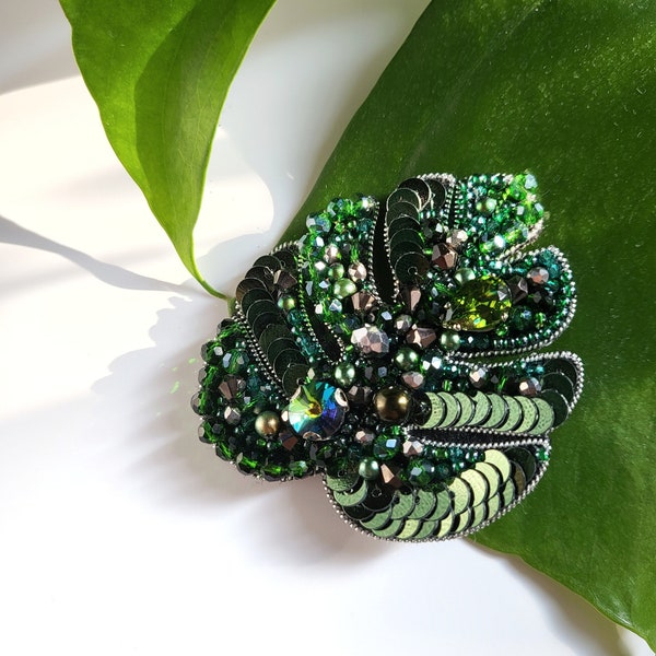 Brooch Monstera, Beads Brooch, Plant brooch, Brooch handmade, brooch for woman, brooch beads, brooch emroidery, Botanik brooch,pin