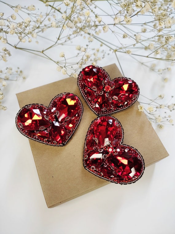 Valentine brooch deals