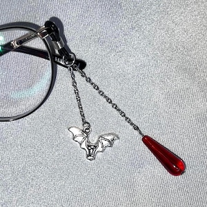 Bat Glasses Chain (Half)