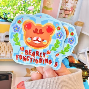 Sticker ours mignon kawaii en vinyle Bearly Functioning chibi pastel