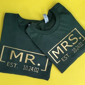 Mr and Mrs, Personalized Anniversary tee, couples matching T-shirts, couples shirts, wedding date tee, engagement tshirt, couples gift idea