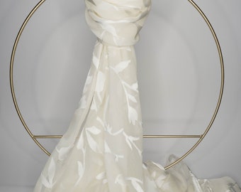 Bufanda de viscosa de seda - chaise con diseño floral desgastado en beige - 185 cm x 34 cm