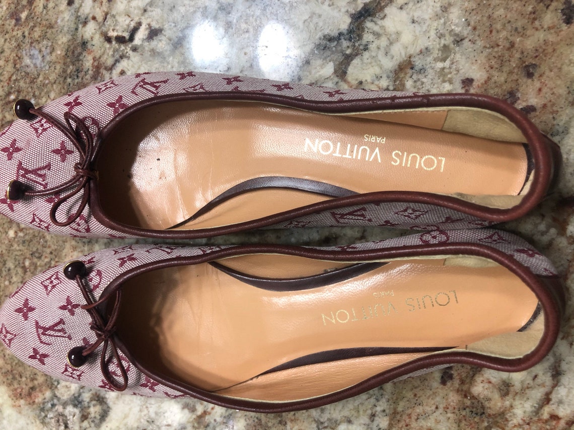 lv ballet flats