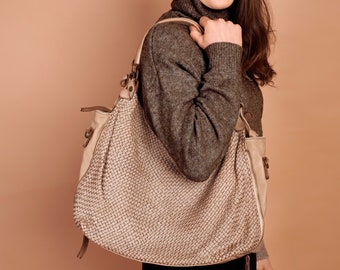 Borsa hobo in pelle beige intrecciata a mano: borsa a tracolla italiana