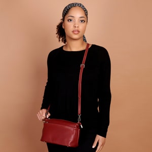Bordeaux Leather Shoulder Bag, Small Crossbody Bag, Three Compartments, Made In Italy, Genuine Leather, Fifi Bag image 5