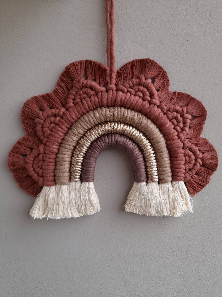 Rainbow en Macramé avec Collerette à Suspendre - Décoration Boho Chambre Enfant