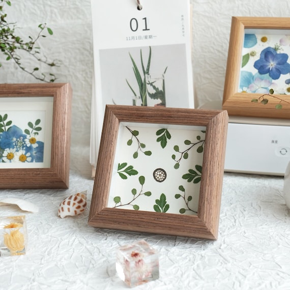 Pressed Flower Frame | 8x8 Herbarium Art