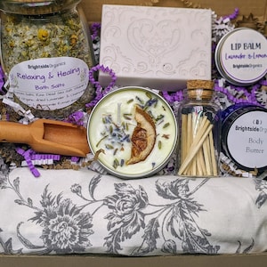 Spa Gift Box | Relaxing Lavender Gift set | Self Care Kit | Relaxation Gift Box | Gift for Her | Lavender Pamper Hamper