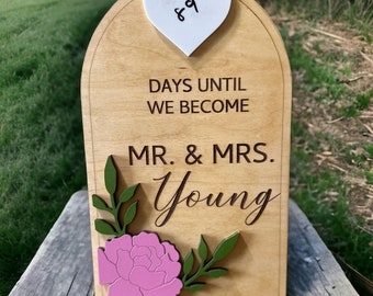Personalized Wedding Countdown, Days Til I Do, Engagement Gift, Gift for Bride