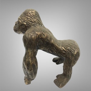 7.5 INCH Gorilla ,antique bronze Gorila Statue ,gorilla Sclupture, Animal Lovers ,animal figurine ,unique gorilla statue, Christmas Gift