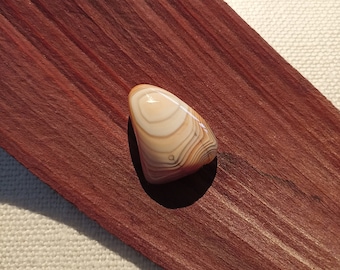 瑪瑙宝石ペンダント、ドリル |モロッコ産の瑪瑙の原石 | 10.5グラム