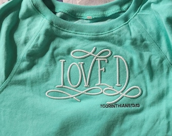 Diseño de bordado 3D con relieve "Loved" / Bordado a máquina de San Valentín (Descarga digital)