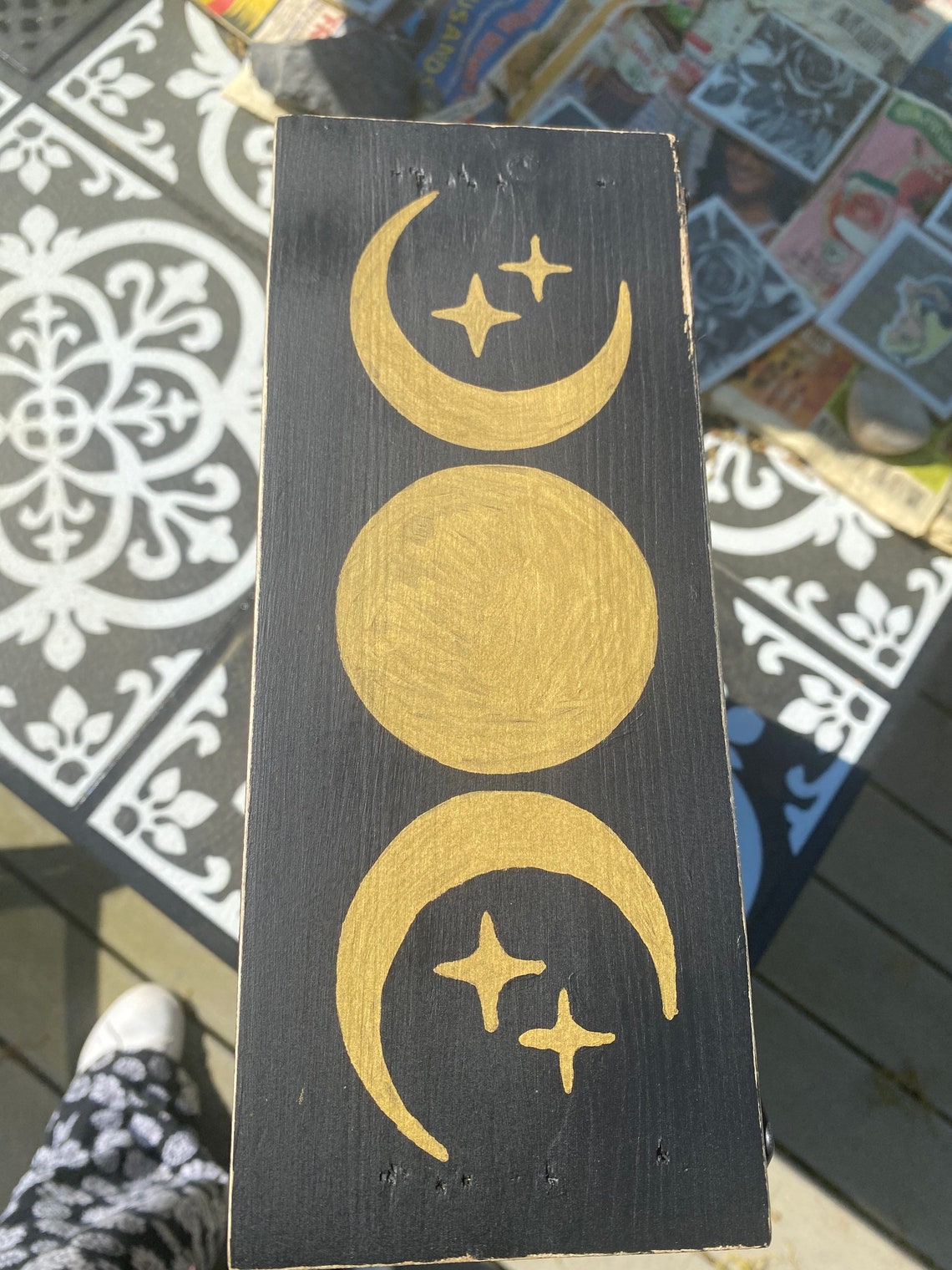 Gabinete gótico pintado a mano almacenamiento caja de bufón | Etsy