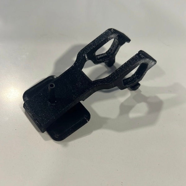 Single duck holder with clip