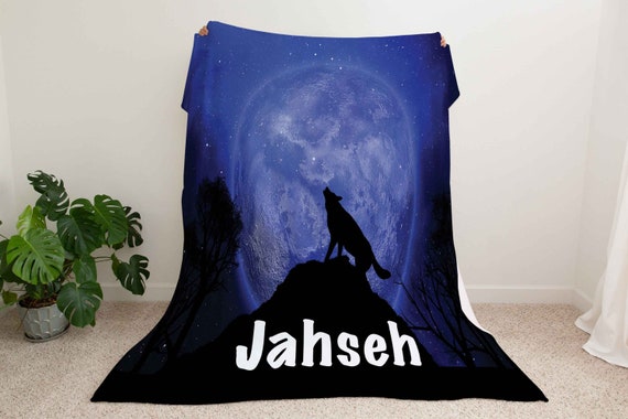 Personalized Wolf Blanket: Arctic Wolves Cozy Blanket