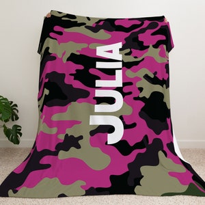 Roze camouflagedeken aangepaste naam - babydeken - camouflage babydeken - roze camouflagedeken