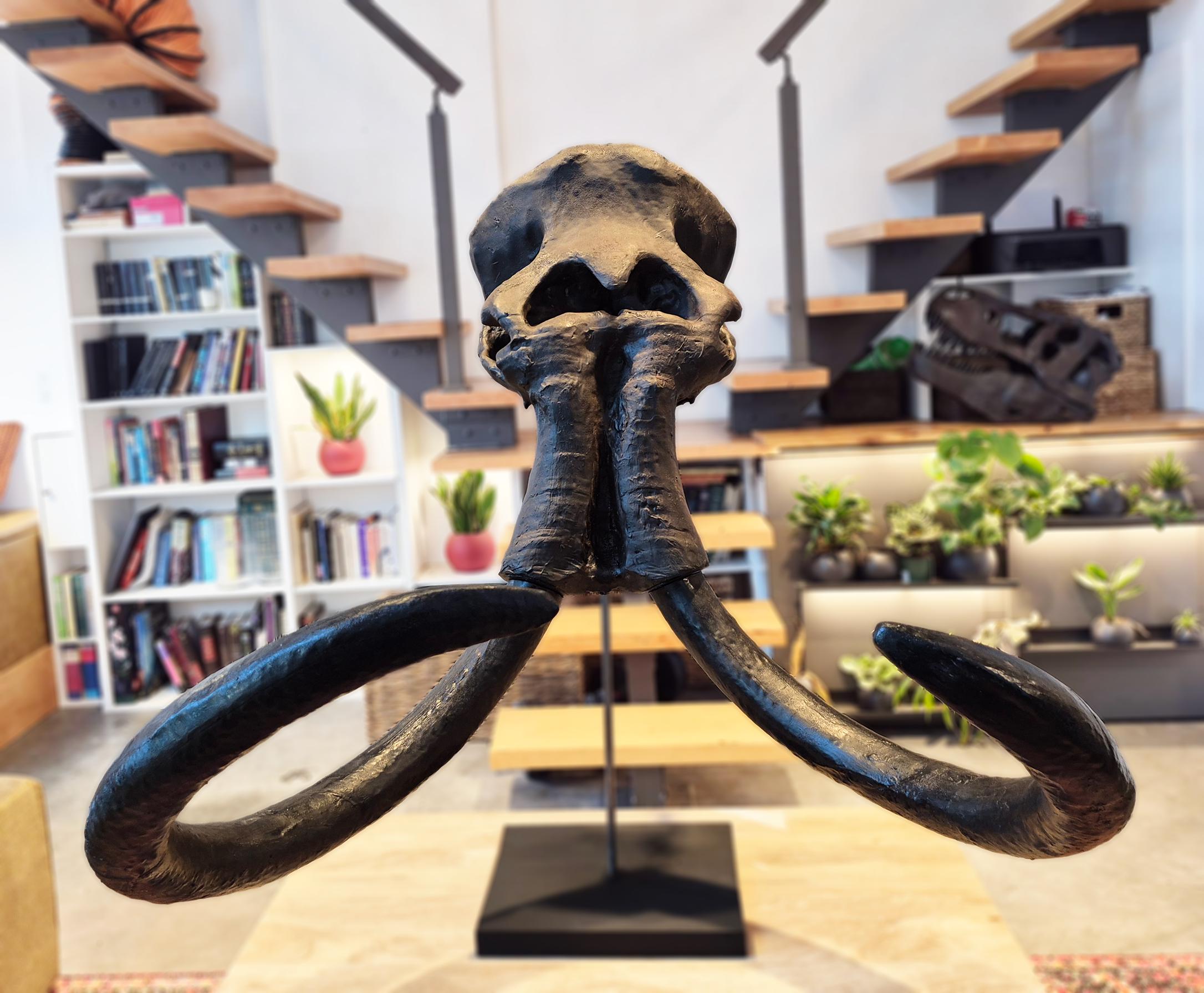 極上古美術品　精密彫刻 蓋物　マンモス 実物大のマンモスの頭蓋骨の彫刻 - Etsy 日本