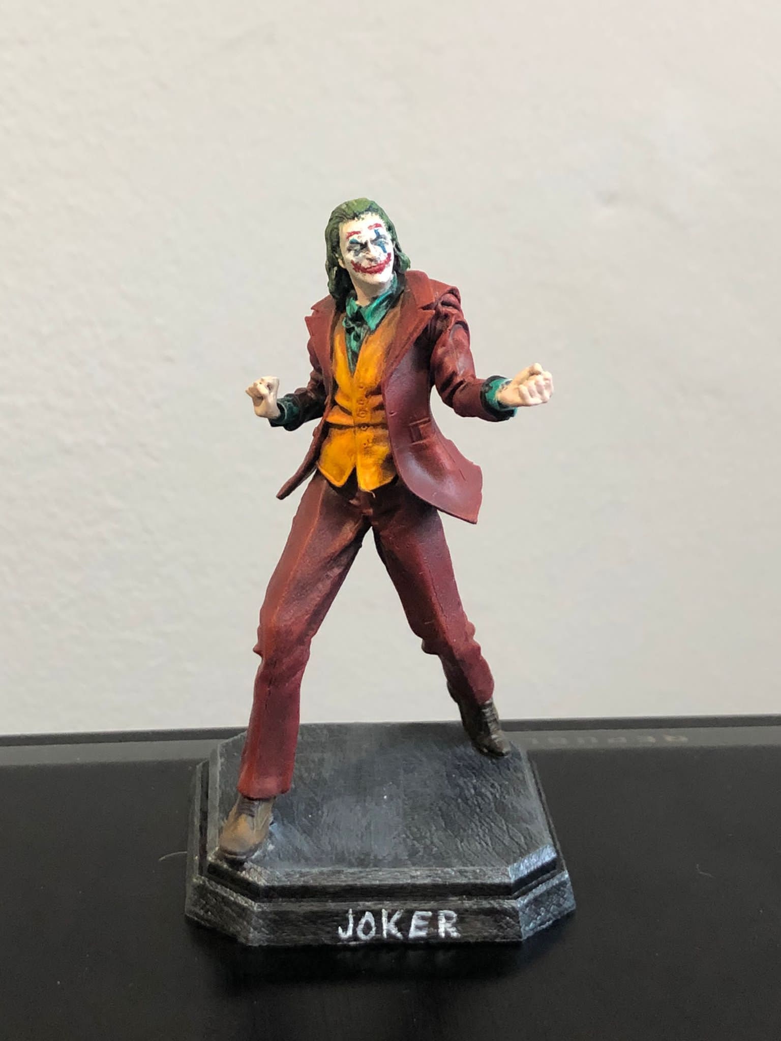 joker resin statue