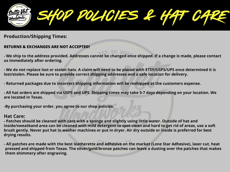 以下が含まれることがあります： テキスト付きの画像: "SHOP POLICIES & HAT CARE." 詳細には、生産/発送時間、返品/交換ポリシー、帽子のケア手順が含まれます。 テキストは、灰色の背景に黒と黄色で表示されます。