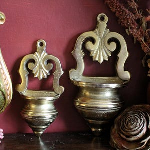 Fontana decorativa in metallo / Portafiori da parete vintage per fiori secchi