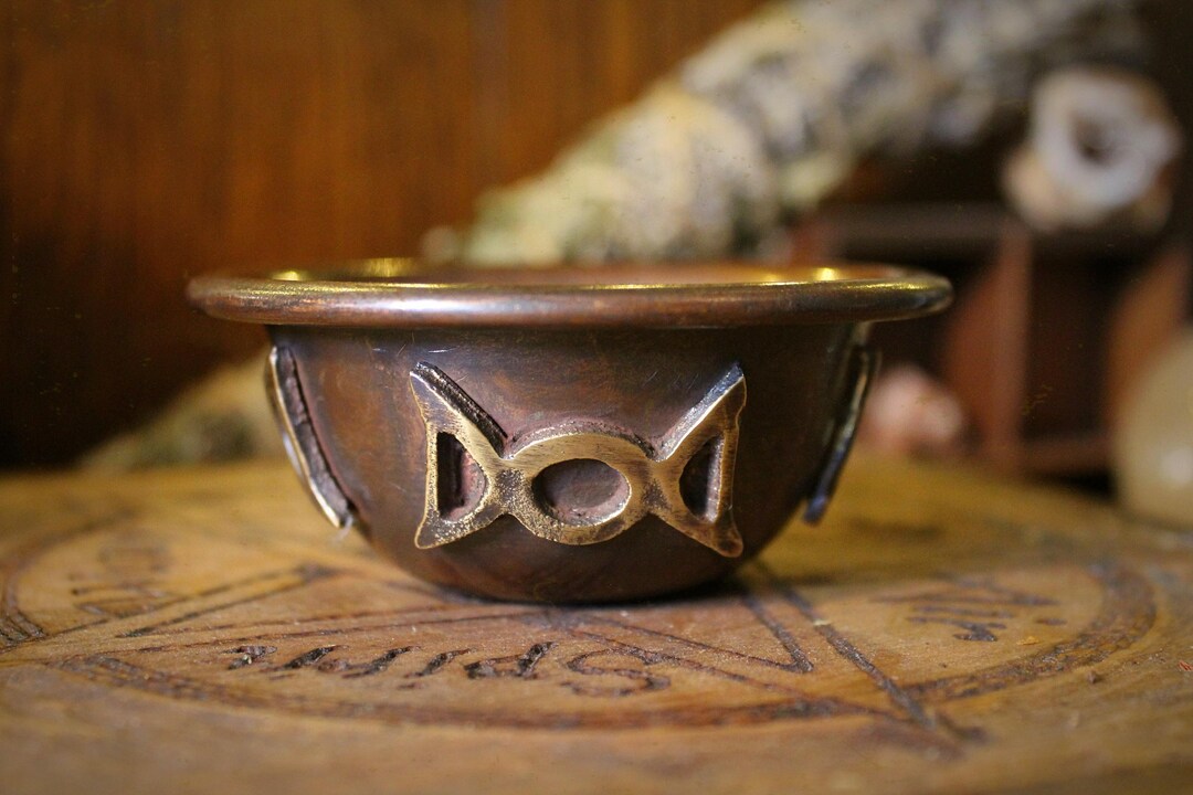 Antique Copper Ritual Bowl: Triple Moon Altar Bowl, Incense Burning ...
