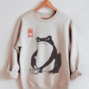Unbeeindrucktes Frosch Sweatshirt - Grumpy Frog - Cottagecore Japanische Ästhetik von Matsumoto Hoji, Vintage Style Art Sweatshirt