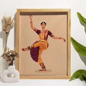 K&ouml;nnte beinhalten: Eine gerahmte Illustration einer Frau in einem gelben und violetten Outfit, die einen traditionellen indischen Tanz auff&uuml;hrt. Die Frau tr&auml;gt eine goldene Halskette und Armreifen. Der Hintergrund ist hellbraun.