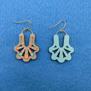 Scallop Shell Earrings in Light Blue and Orange image 2