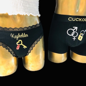 Partner set: Boxer shorts &quot;Cuckold - MF M&quot; + lace thong &quot;Keyholder&quot; with personalized keyring with the chaste man&#39;s initial
