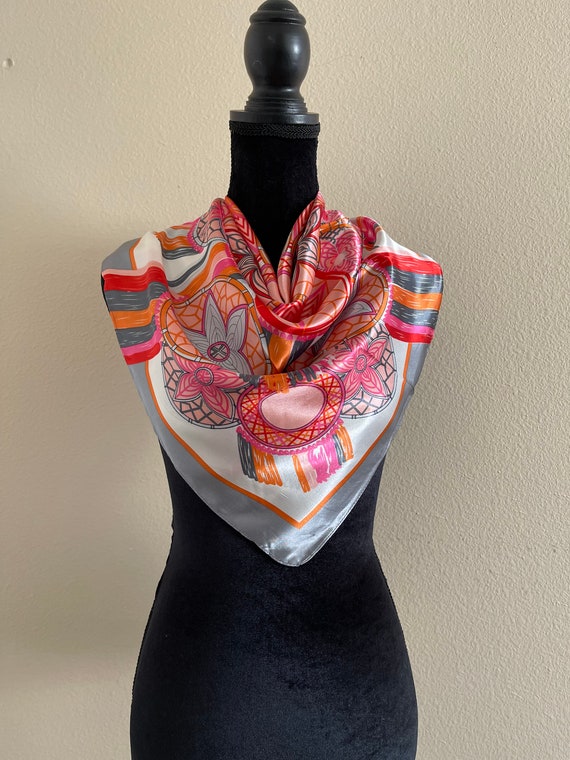 Fashion style square scarf Gem
