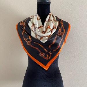 Chanel silk scarf in - Gem