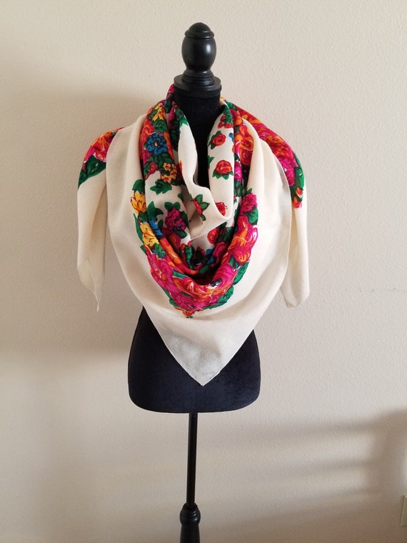 Large Floral Fringe Ukrainian Scarf/ Shawl – Ukrainian Treasures Studio