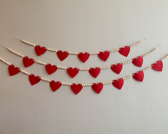 Valentine&#39;s Day Garland, Heart Garland, Red Heart Garland, Felt Hearts and Wood Bead Garland, Playroom Decor, Valentine&#39;s Day Decor,