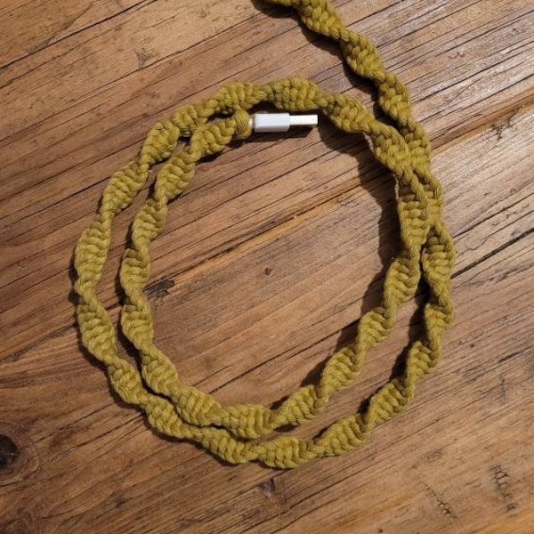 Macramé charging cable in boho style, decoration, accessories smartphone