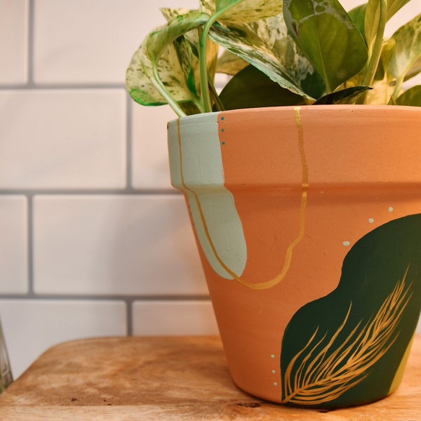 Boho planter,plant pot ,housewarming gift, Gold leaf,boho chic , pot with drainage. terracotta pot,hand painted terracotta pot