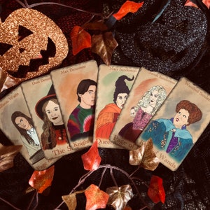 Mini baralho de tarô inspirado em Hocus Pocus