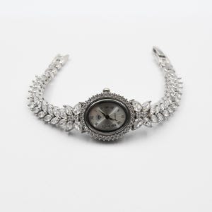 Damarmbandsklocka i 925 sterlingsilver. Armbandsklocka i kvarts med kubisk zirkonia, handgjord armbandsklocka, present till henne bild 3