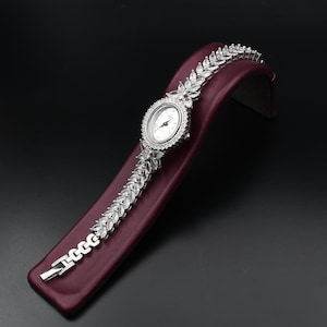 Damarmbandsklocka i 925 sterlingsilver. Armbandsklocka i kvarts med kubisk zirkonia, handgjord armbandsklocka, present till henne bild 2