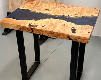 Epoxy/resin end table