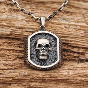 Schädel Anhänger, Handgefertigte Halskette, Gothic Schmuck Männer, Herren Schädel Schmuck, Silber Anhänger, Halskette mit Gravur, Einzigartiger Schmuck, Herren Anhänger