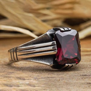 Red Garnet Ring / Red Gemstone Ring / Garnet Stone Ring / Mens Silver Jewellery / January Birthstone Ring / Gift For Him / Ring Gift Husband