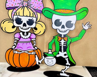 Soportes de esqueletos para Halloween (niño y niña) cortados con láser. Decoración de Halloween.