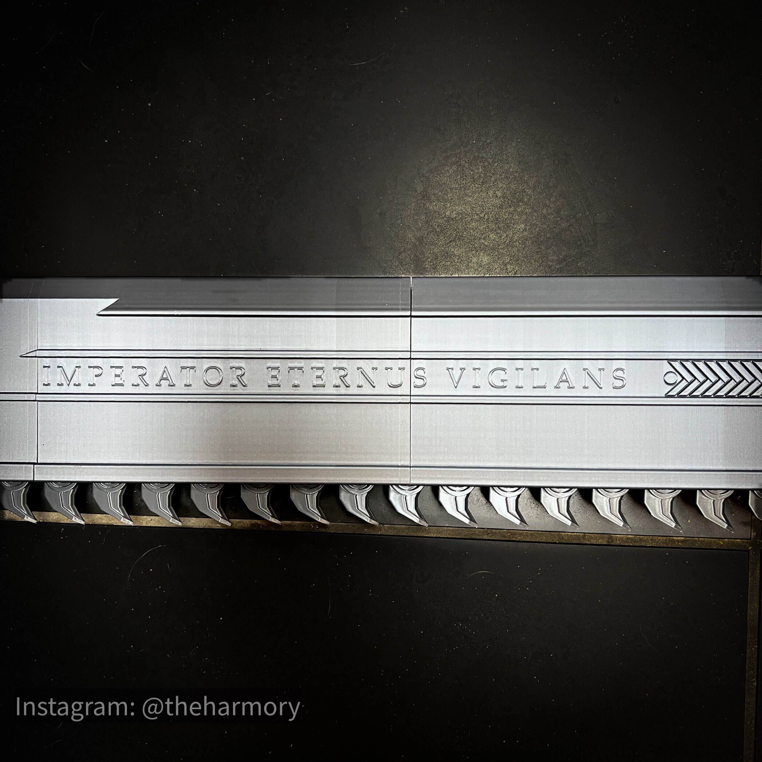 Warhammer 40K Chainsword 3D Print KIT Version Life-size - Etsy