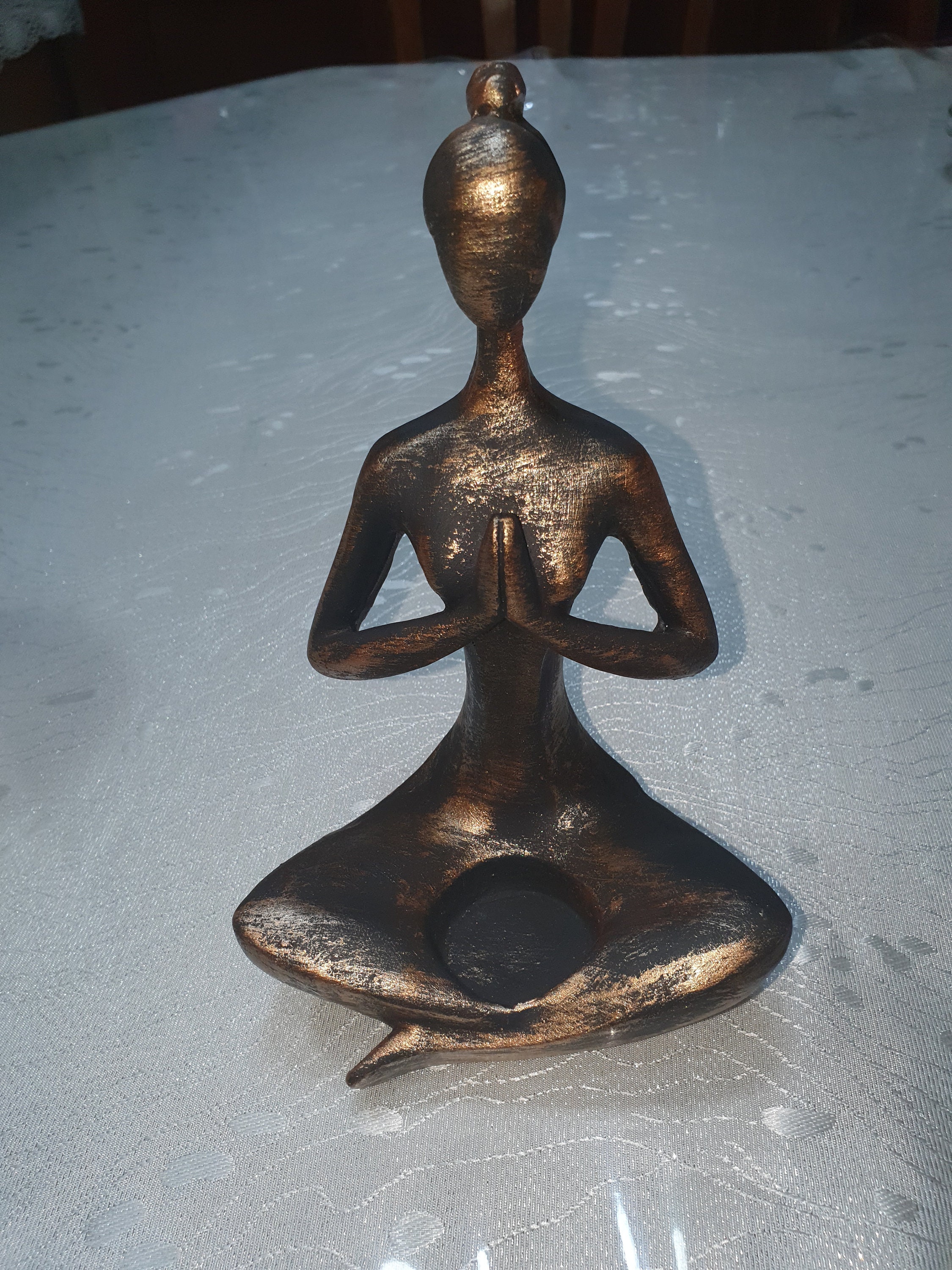 Femme Yoga Statuette Bougeoir