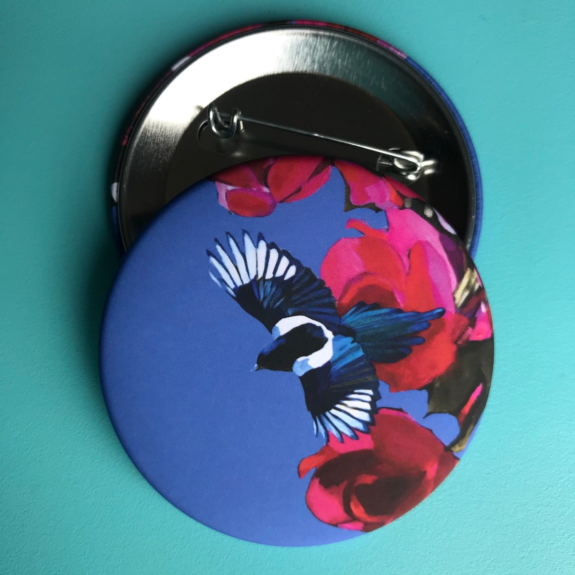 Broche femme et ancienne broche, une histoire unique